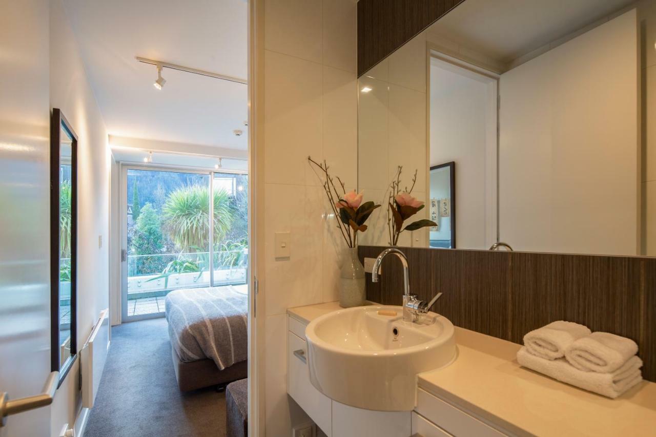 Kent Street Apartments - Element Escapes Queenstown Exterior photo